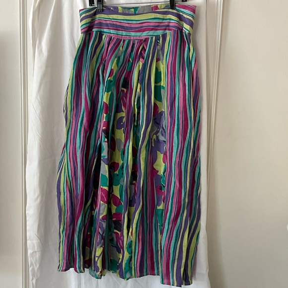 Soft surroundings skirt - Picture 1 of 5